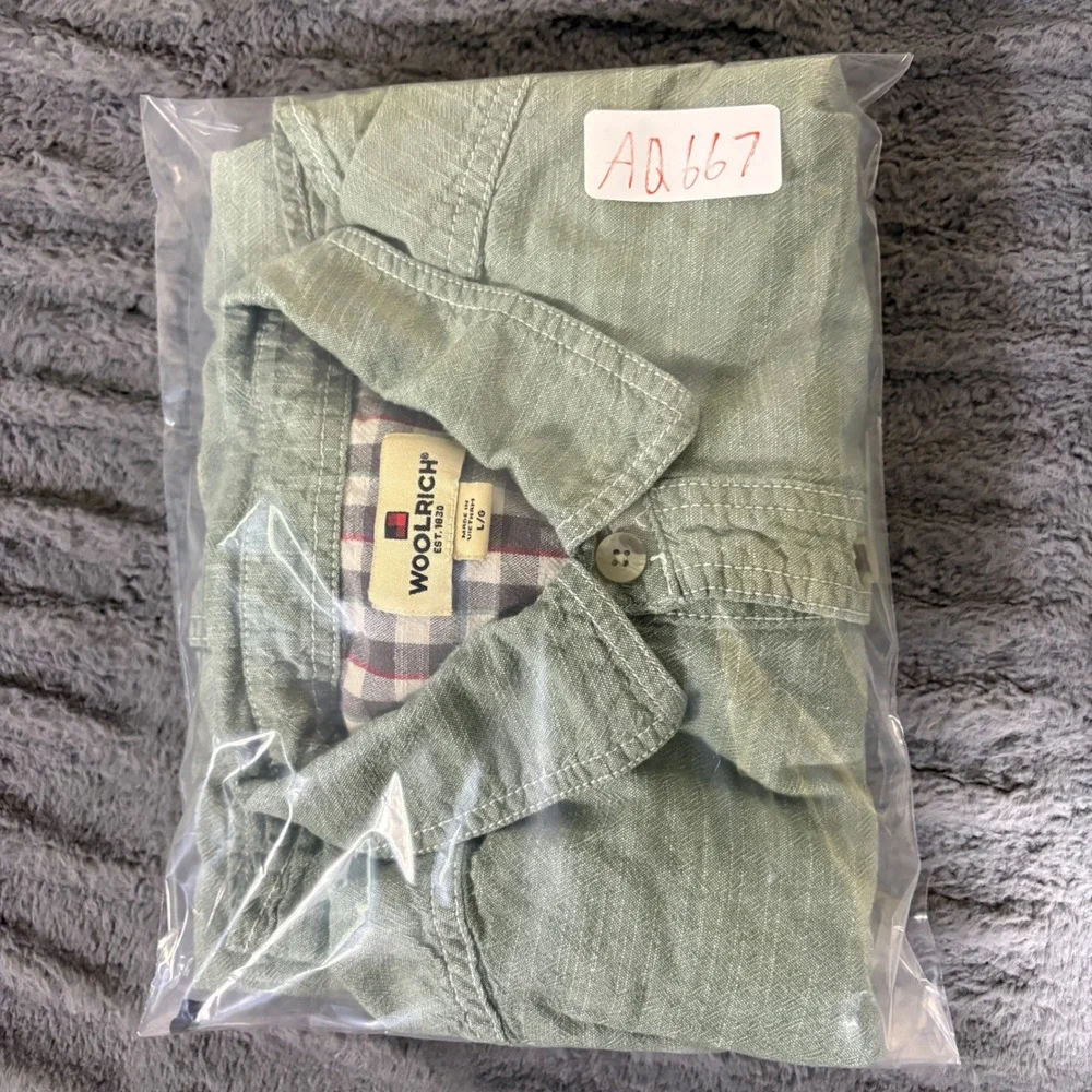 Woolrich Mens Large Short Sleeve Button Up Shirt Sage Green Cotton AQ667